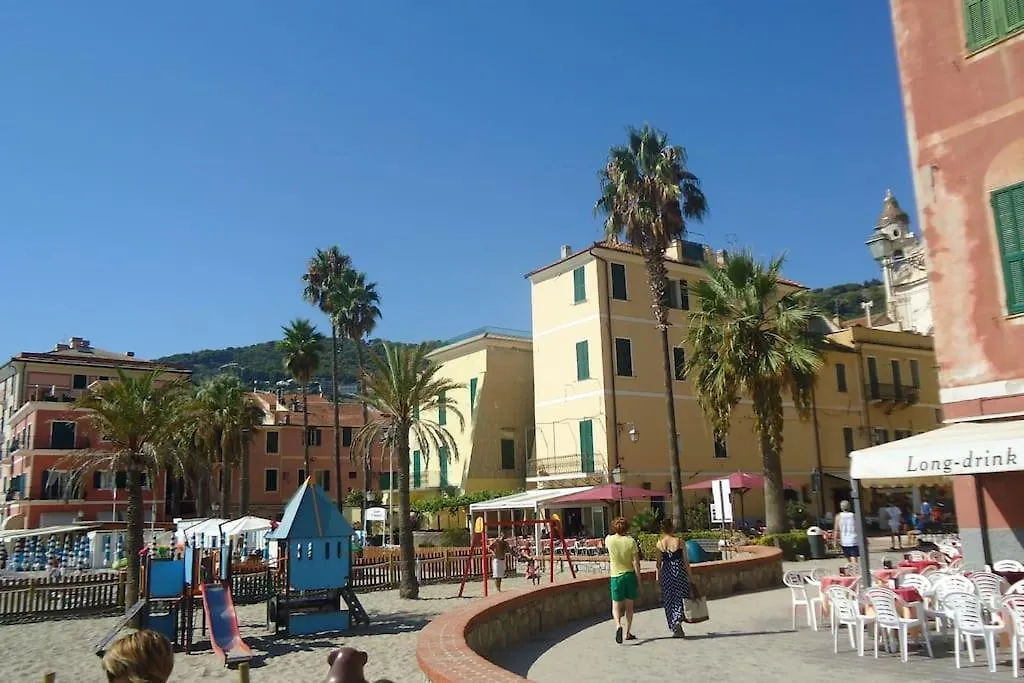 Monolocale N 5 Vicino Al Centro E Con Dehor Apartment Laigueglia 0*,  Italy