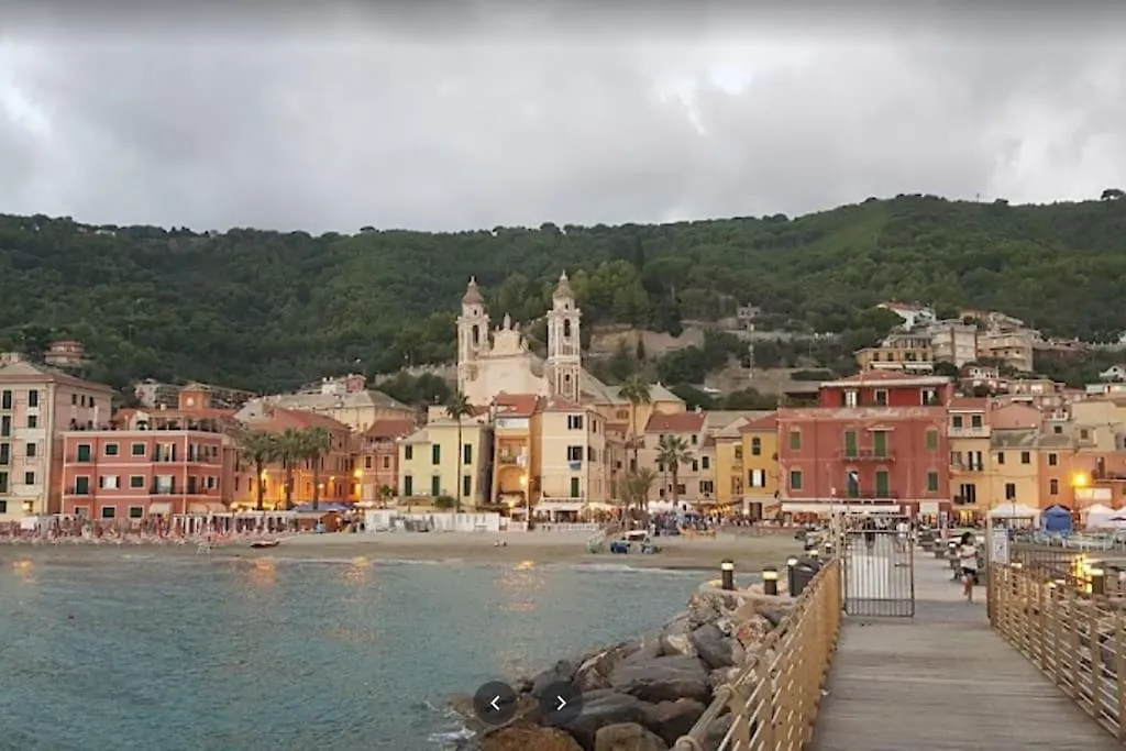 Monolocale N 5 Vicino Al Centro E Con Dehor Apartment Laigueglia