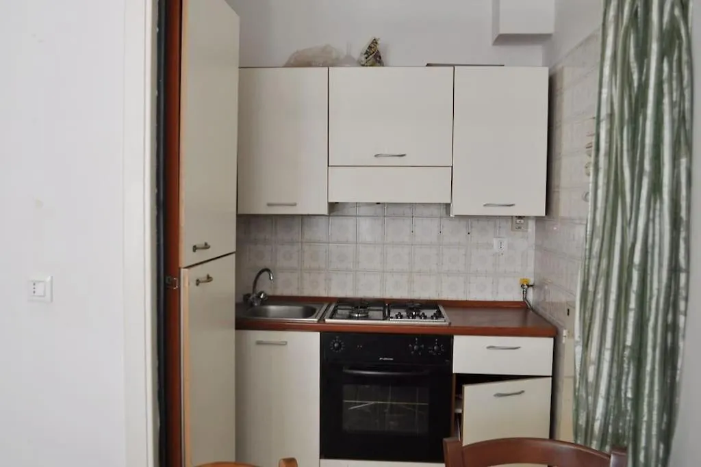 Monolocale N 5 Vicino Al Centro E Con Dehor Apartment Laigueglia